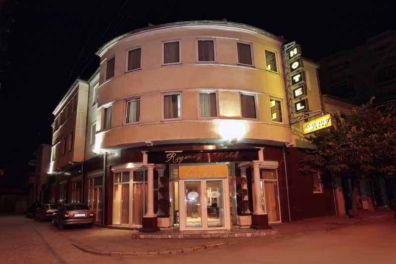 Hotel Regency Korça Exteriör bild