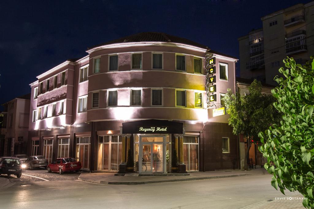 Hotel Regency Korça Exteriör bild